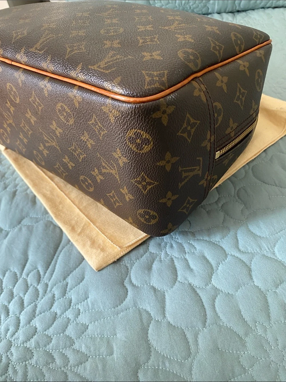 Louis Vuitton Monogram Deauville  with Vachetta Trim